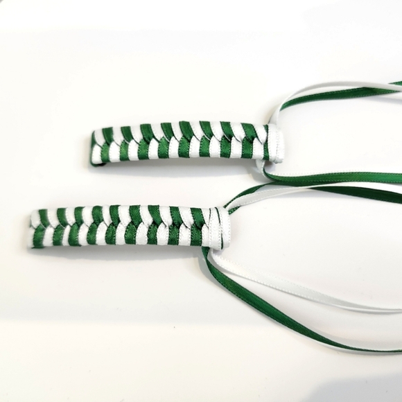 Green White Ribbon Barrette Set of 2 Retro 80s Vintage St. Patrick's Day Irish - Picture 1 of 7
